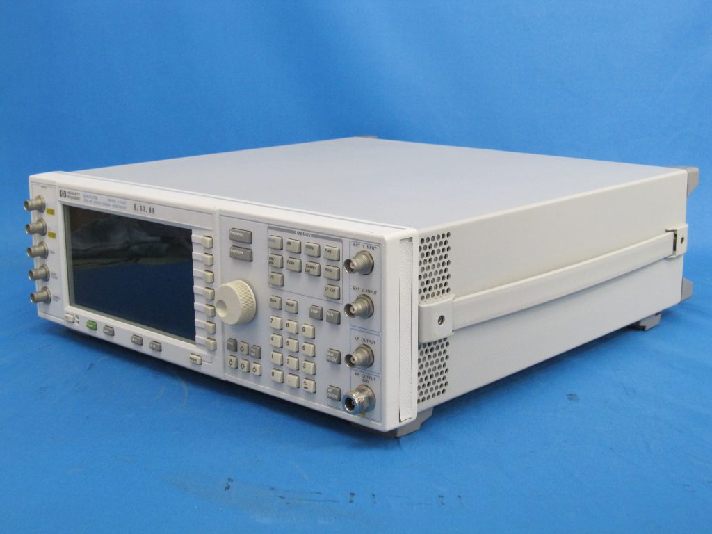 ESG-DPシリーズ・ディジタル/アナログRF信号発生器 E4437B/202,UN8,UN9,UND