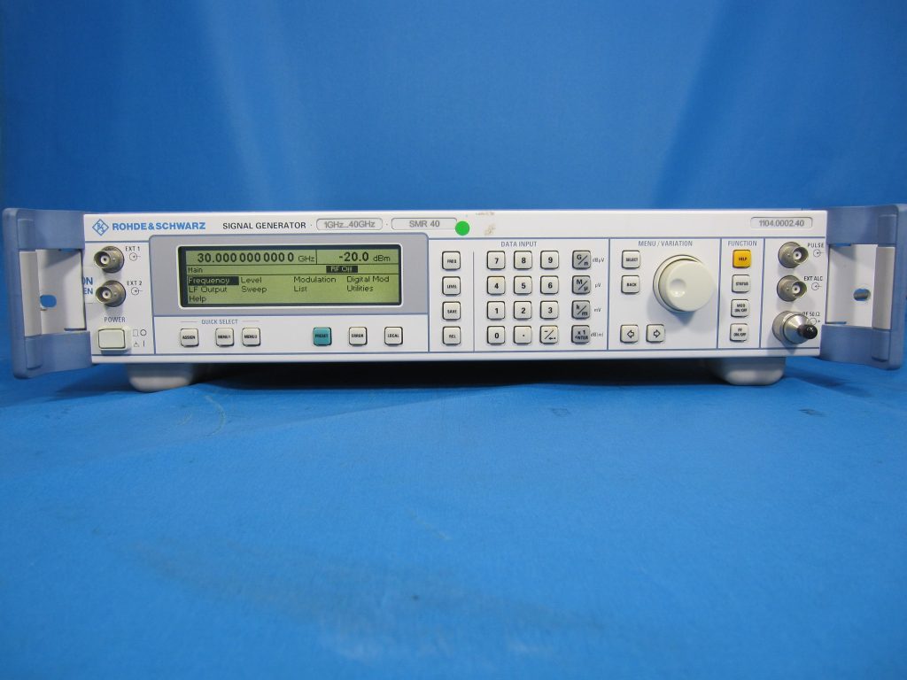 標準信号発生器 SMR40/B5